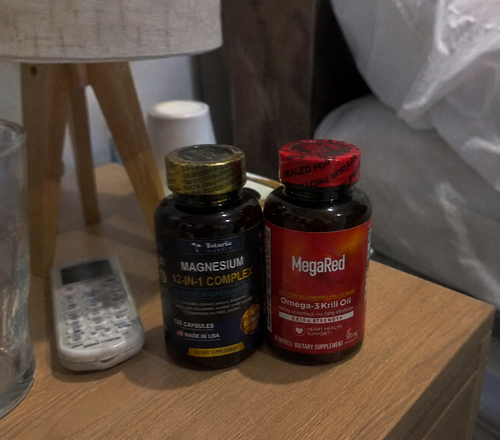 Buenas tardes! Les escribo desde Escazú. Mi cardiólogo me recomendó krill oil por los triglicéridos y el Magnesio 12 en 1 me quitó los calambres en las piernas. ¡Excelente combo!